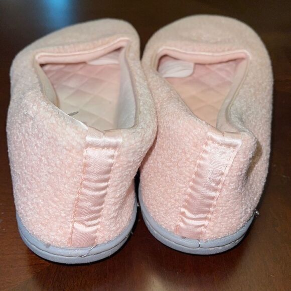 NWT Dearfoams women pink velvet slippers Medium - Picture 3 of 7
